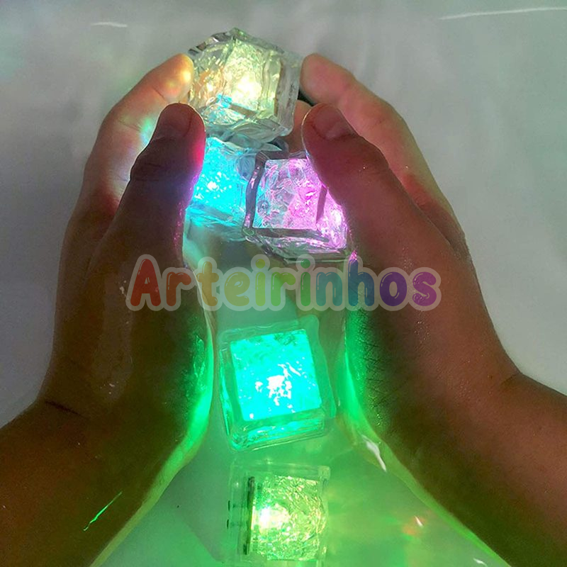 Cubos Coloridos Subaquáticos LED (12 Cubos) - Arteirinhos