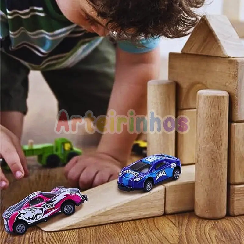 Carrinho Bate e Pula 360º Acrobático: Kit 4 Unidades, Diversão Garantida Crianças